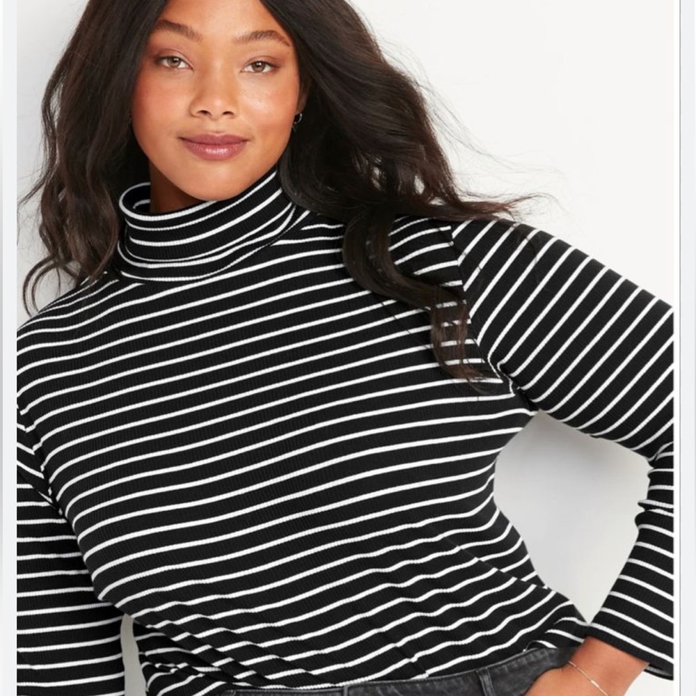 Old Navy Striped Long Sleeve Turtleneck Top